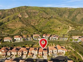 221 Clear Fls, Irvine CA 92602