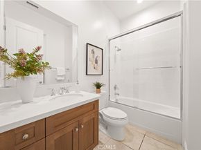 221 Clear Fls, Irvine CA 92602