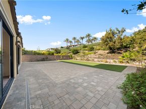 221 Clear Fls, Irvine CA 92602