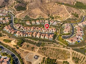 221 Clear Fls, Irvine CA 92602
