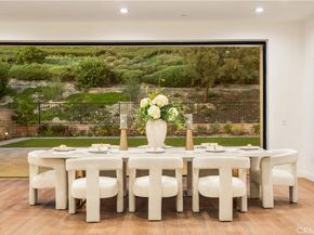 221 Clear Fls, Irvine CA 92602