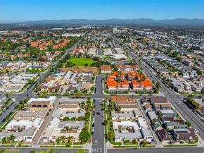 2006 California, Huntington Beach CA 92648