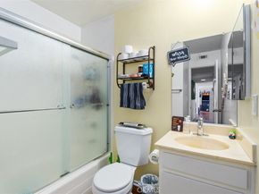 2006 California, Huntington Beach CA 92648