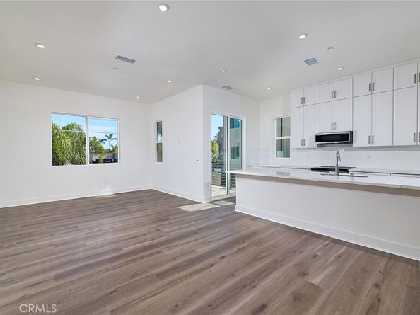 7268 Aura Circle, Huntington Beach CA 92647