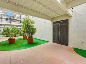 969 Calle Aragon 1C, Laguna Woods CA 92637