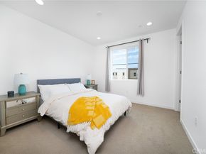 211 Baluster, Irvine CA 92618