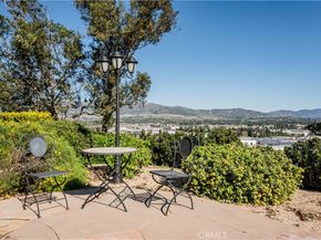 8982 Nevada, West Hills CA 91304