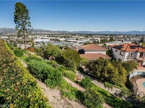 8982 Nevada, West Hills CA 91304