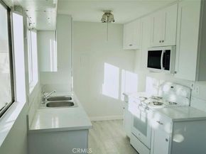 23232 orange av, Lake Forest CA 92630