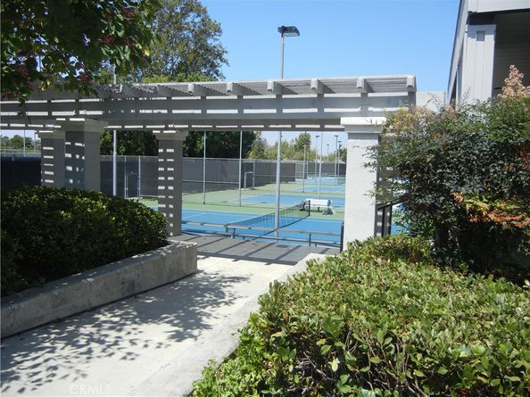4 Woodlake, Irvine CA 92604