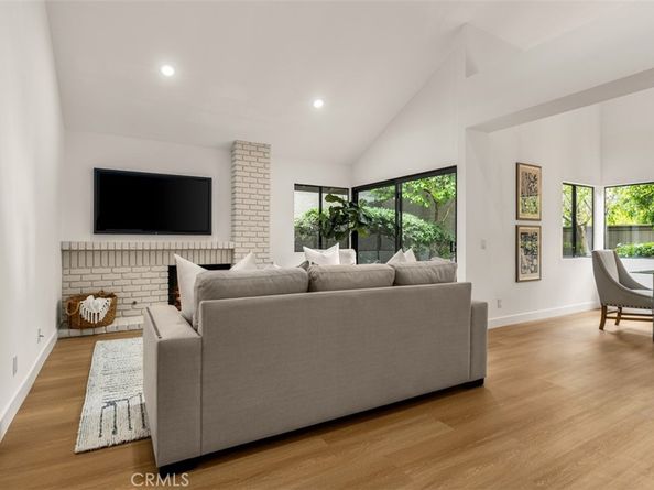 4 Woodlake, Irvine CA 92604