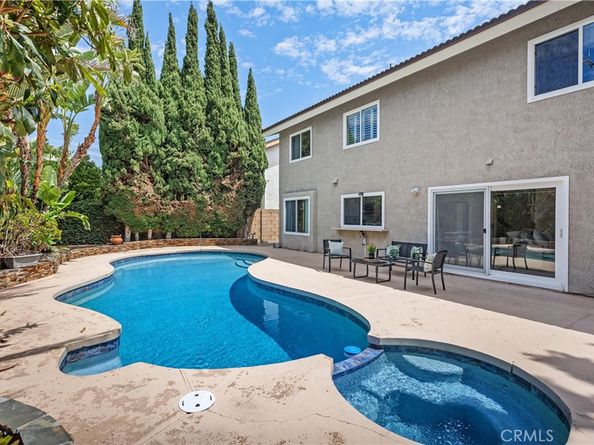 15 Colonial, Irvine CA 92620
