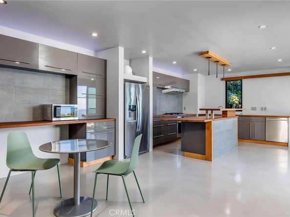 22315 3rd Avenue, Laguna Beach CA 92651