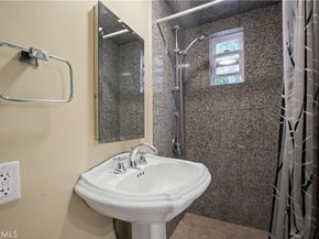1025 E San Jose Avenue, Burbank CA 91501