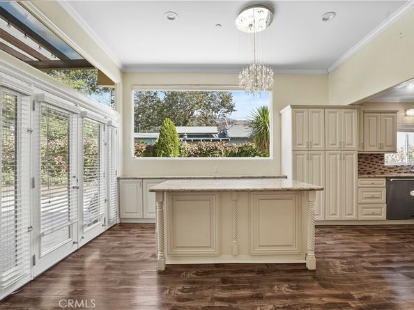 1025 E San Jose Avenue, Burbank CA 91501