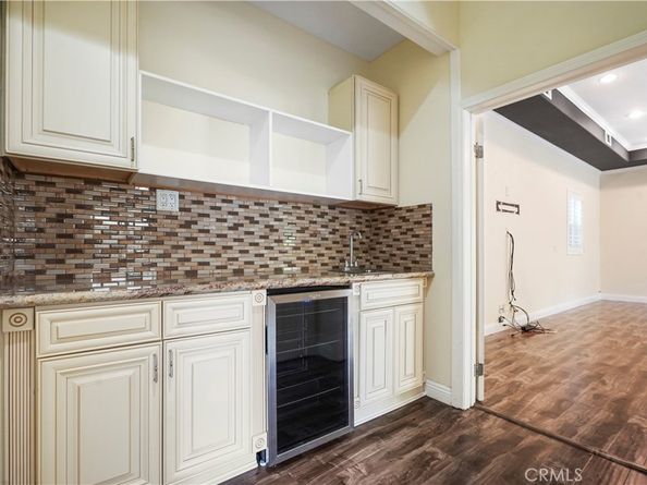 1025 E San Jose Avenue, Burbank CA 91501