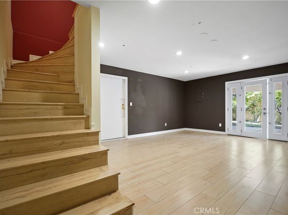1025 E San Jose Avenue, Burbank CA 91501