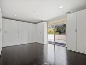 1025 E San Jose Avenue, Burbank CA 91501