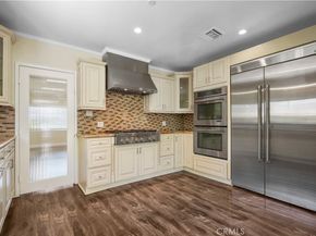 1025 E San Jose Avenue, Burbank CA 91501