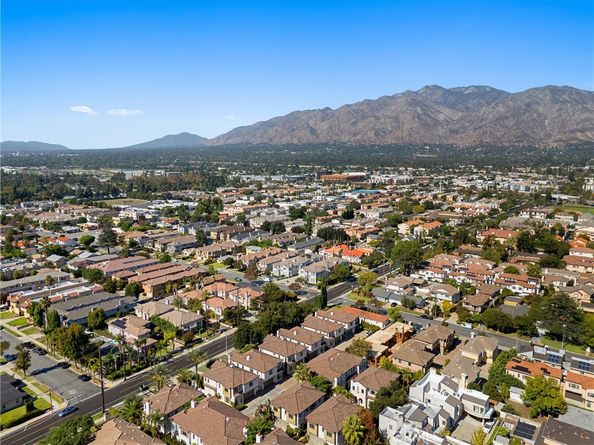 586 S 2nd Avenue B, Arcadia CA 91006