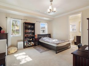 586 S 2nd Avenue B, Arcadia CA 91006