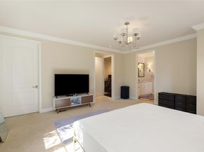 586 S 2nd Avenue B, Arcadia CA 91006