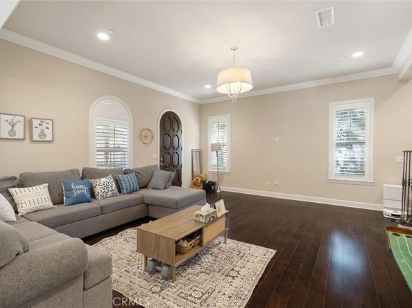 586 S 2nd Avenue B, Arcadia CA 91006