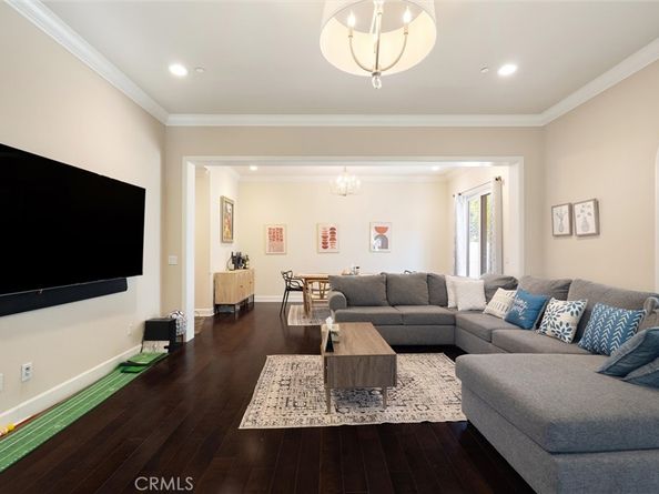 586 S 2nd Avenue B, Arcadia CA 91006