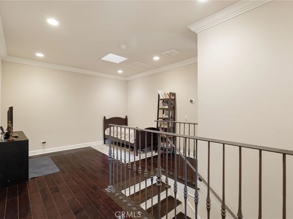 586 S 2nd Avenue B, Arcadia CA 91006