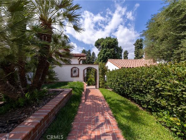 6723 Hillside Lane, Whittier CA 90602