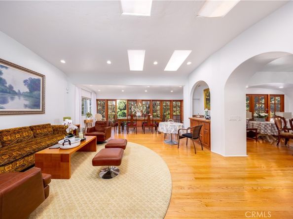 6723 Hillside Lane, Whittier CA 90602