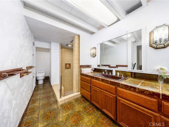 6723 Hillside Lane, Whittier CA 90602