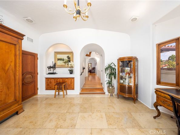 6723 Hillside Lane, Whittier CA 90602