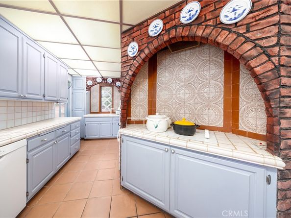 6723 Hillside Lane, Whittier CA 90602