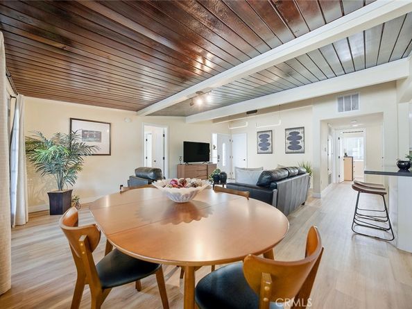 6250 Coldwater Canyon Avenue, North Hollywood CA 91606