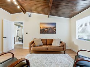 6250 Coldwater Canyon Avenue, North Hollywood CA 91606