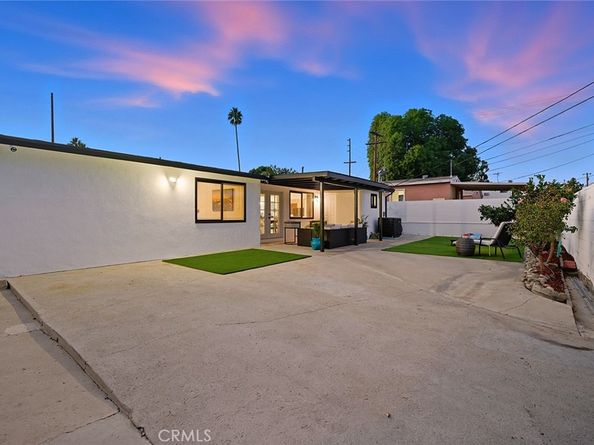 6250 Coldwater Canyon Avenue, North Hollywood CA 91606