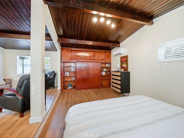6250 Coldwater Canyon Avenue, North Hollywood CA 91606