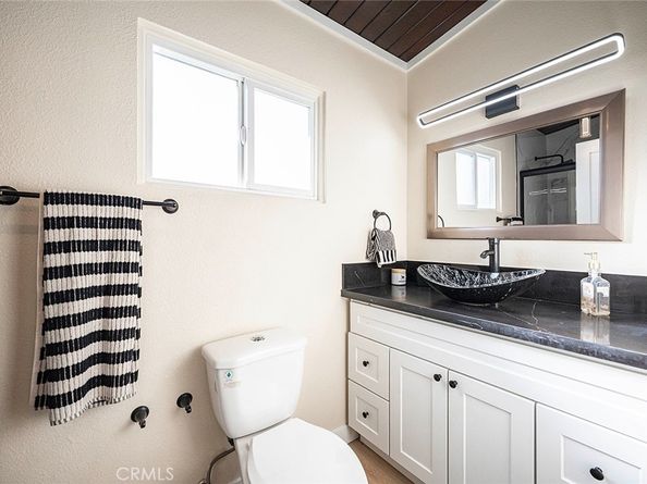 6250 Coldwater Canyon Avenue, North Hollywood CA 91606