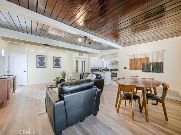 6250 Coldwater Canyon Avenue, North Hollywood CA 91606