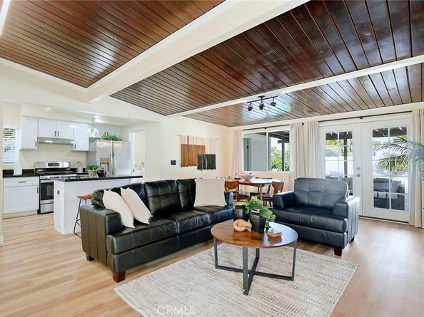 6250 Coldwater Canyon Avenue, North Hollywood CA 91606