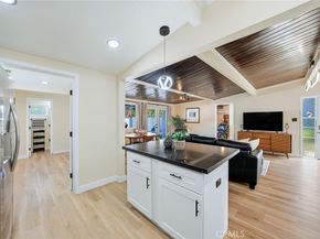 6250 Coldwater Canyon Avenue, North Hollywood CA 91606