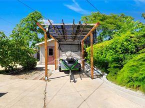 551 E Columbia, Pomona CA 91767