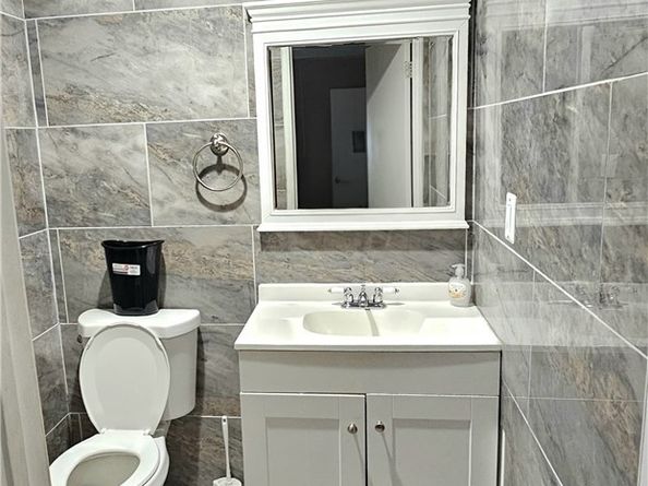 7641 Reseda Boulevard 87, Reseda CA 91335