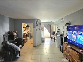 7641 Reseda Boulevard 87, Reseda CA 91335