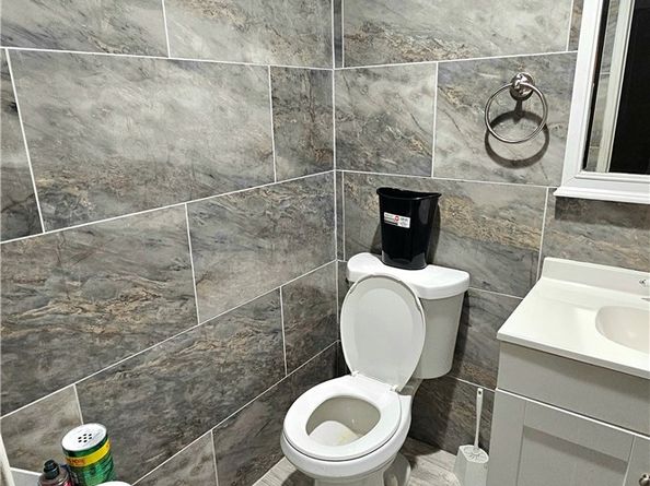 7641 Reseda Boulevard 87, Reseda CA 91335