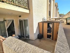 7641 Reseda Boulevard 87, Reseda CA 91335