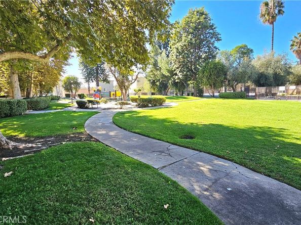 7641 Reseda Boulevard 87, Reseda CA 91335