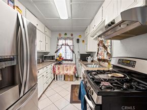 818 W 65th, Los Angeles CA 90044