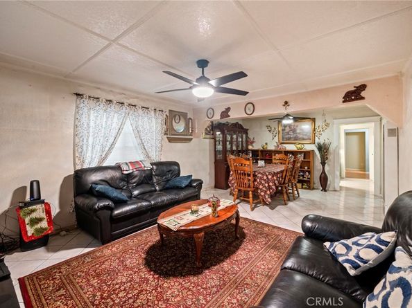 818 W 65th, Los Angeles CA 90044